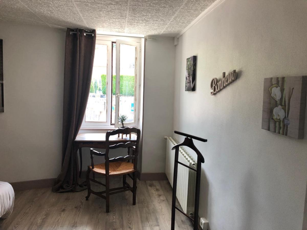 Chambre Bonheur Pugny-Chatenod Екстер'єр фото